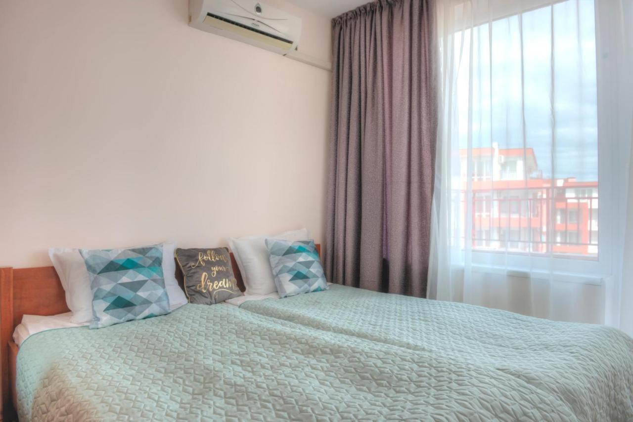 Privilege Beach Apartments Sveti Vlas Luaran gambar