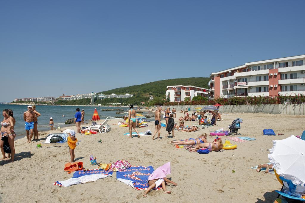 Privilege Beach Apartments Sveti Vlas Luaran gambar